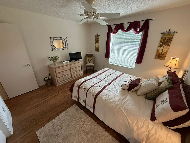 1725 Simpsonville Ln — Photo 22