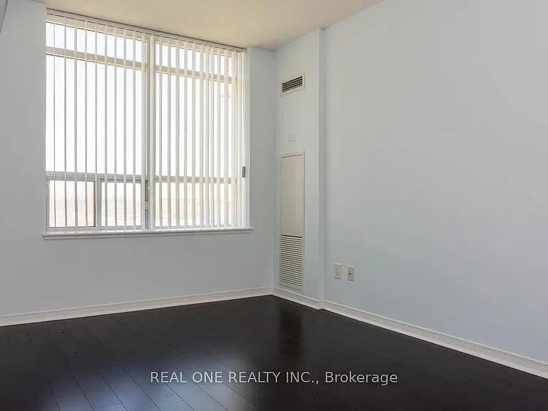 75 King William Cres #605 — Photo 8