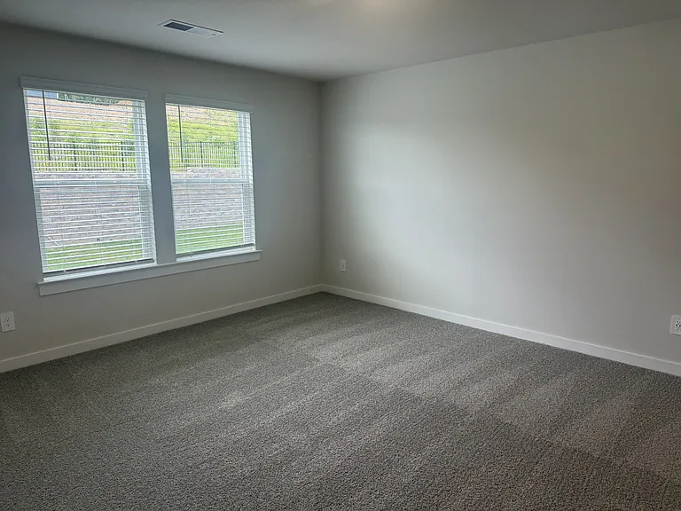 1921 Mahala Dr — Photo 11