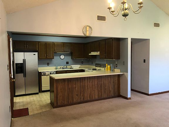 2nd image of 212 Nashua Dr
