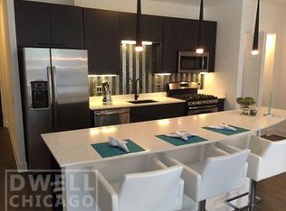 83 E Lake St #1, Chicago, IL 60601