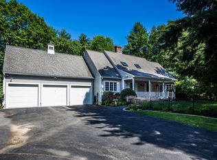 35 Reyners Brook Dr, Dover, NH 03820