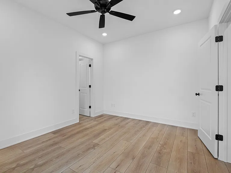 524 S Willow Ave #2 — Photo 16