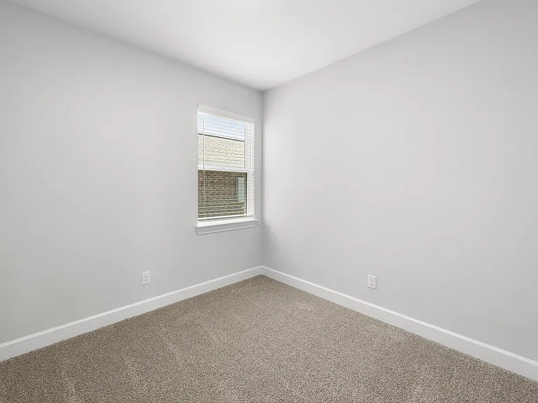 313 Magnolia Blvd — Photo 13