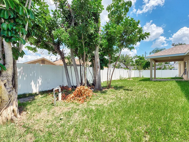 980 Nectar Rd — Photo 42