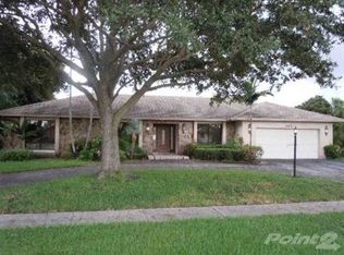 441 W Tropical Way, Plantation, FL 33317