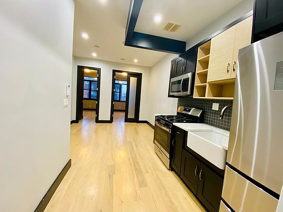 2nd image of 148 Meserole St #3G