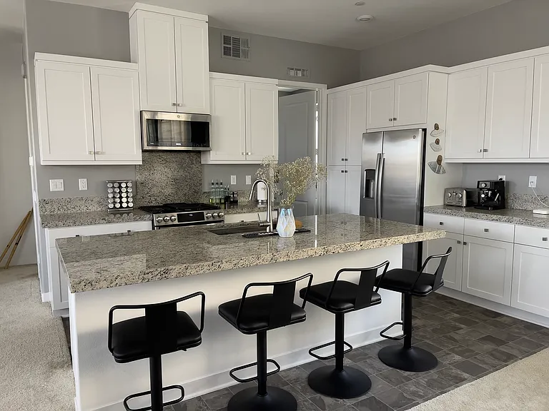 27010 Hummingbird Ln — Photo 3