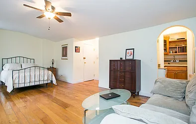 Rented by Vivaldi Real Estate