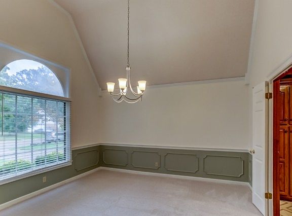 3rd image of 8675 Beckenham Dr