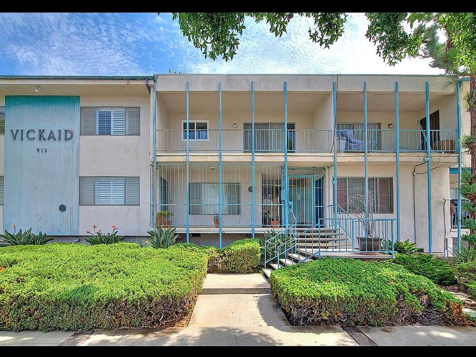 1st image of 916 Victor Ave #4