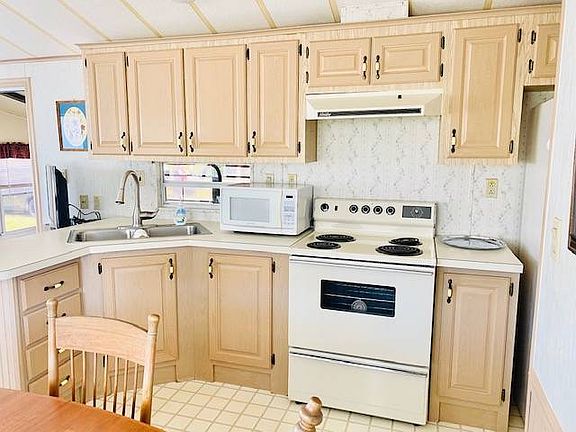 2nd image of 25501 Trost Blvd #7-36