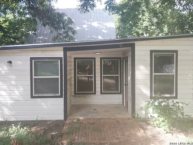 1016 W Martin Luther King Dr