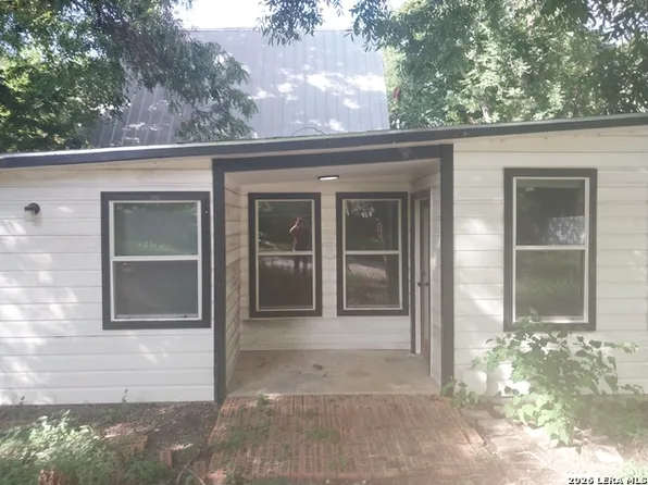 1016 W Martin Luther King Dr, San Marcos, TX 78666