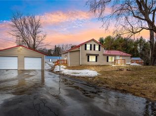 11 Kingdom Rd, Oswego, NY 13126