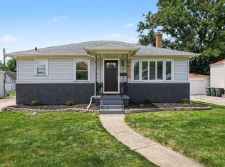 18316 Sherman St, Lansing, IL 60438