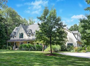 31 Beeholm Rd, Redding, CT 06896