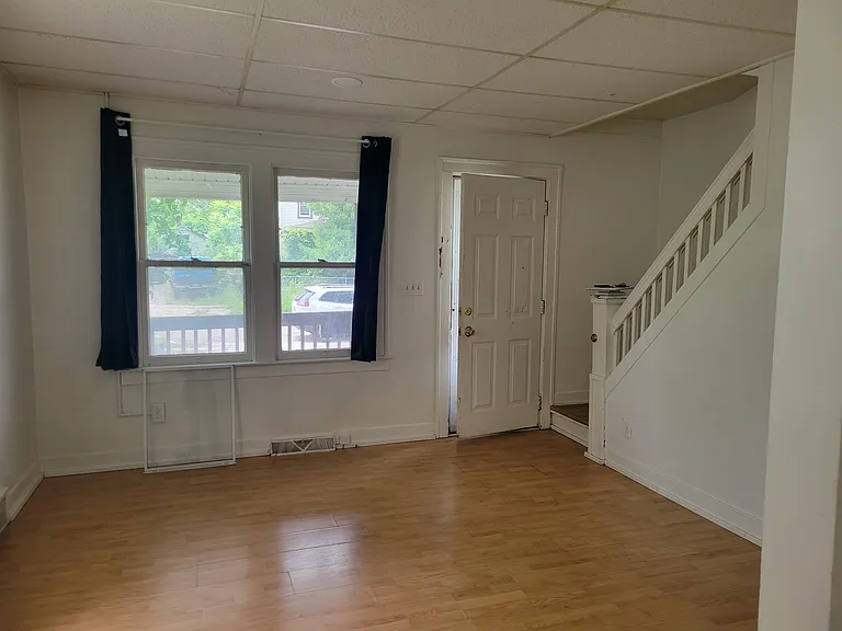 193 Beach St — Photo 3