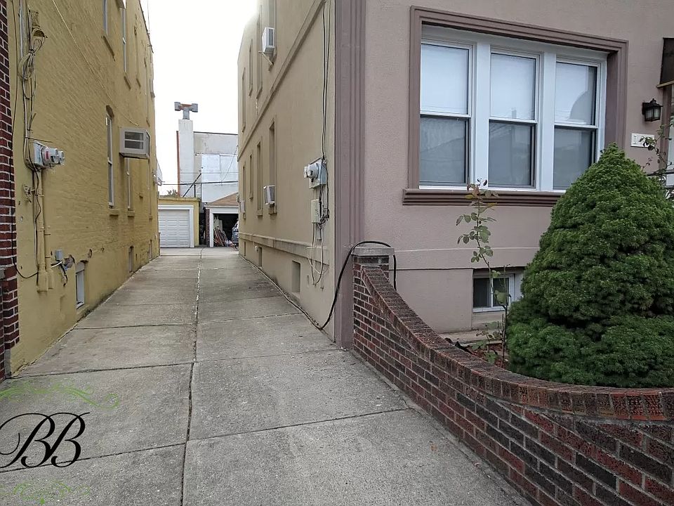2nd image of 1440 85th St