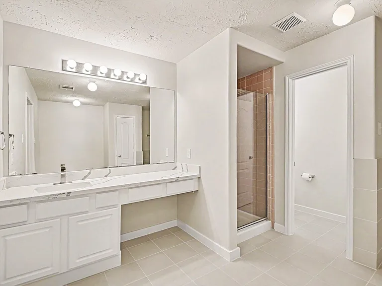 7419 Hollister Rdg — Photo 10