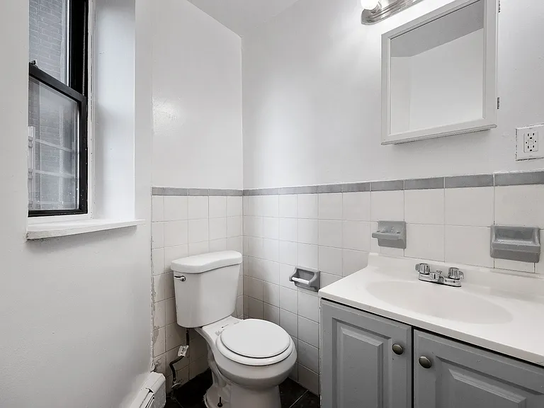 5 Linden Blvd #3A — Photo 8