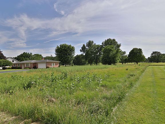 3rd image of W Shafer Dr