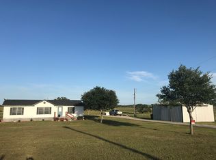 9613 Fm 443, Shiner, TX 77984