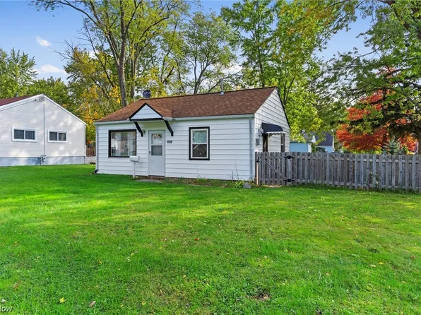 4941 Belle Meadow Rd, Mentor, OH 44060
