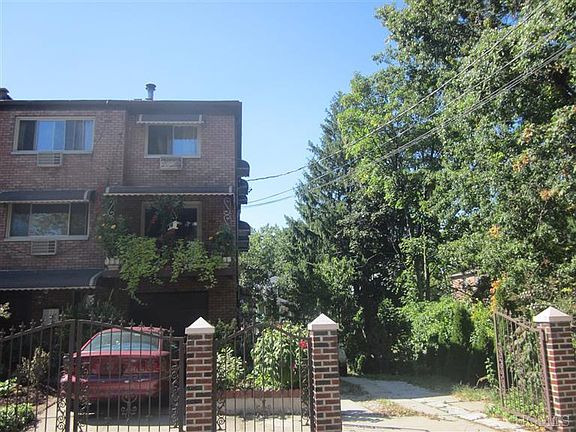 2nd image of 2205 Hunter Ave Fl 2