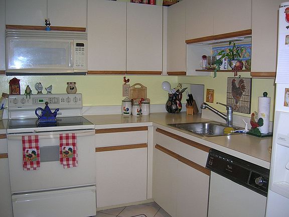 Eat in Kitchen