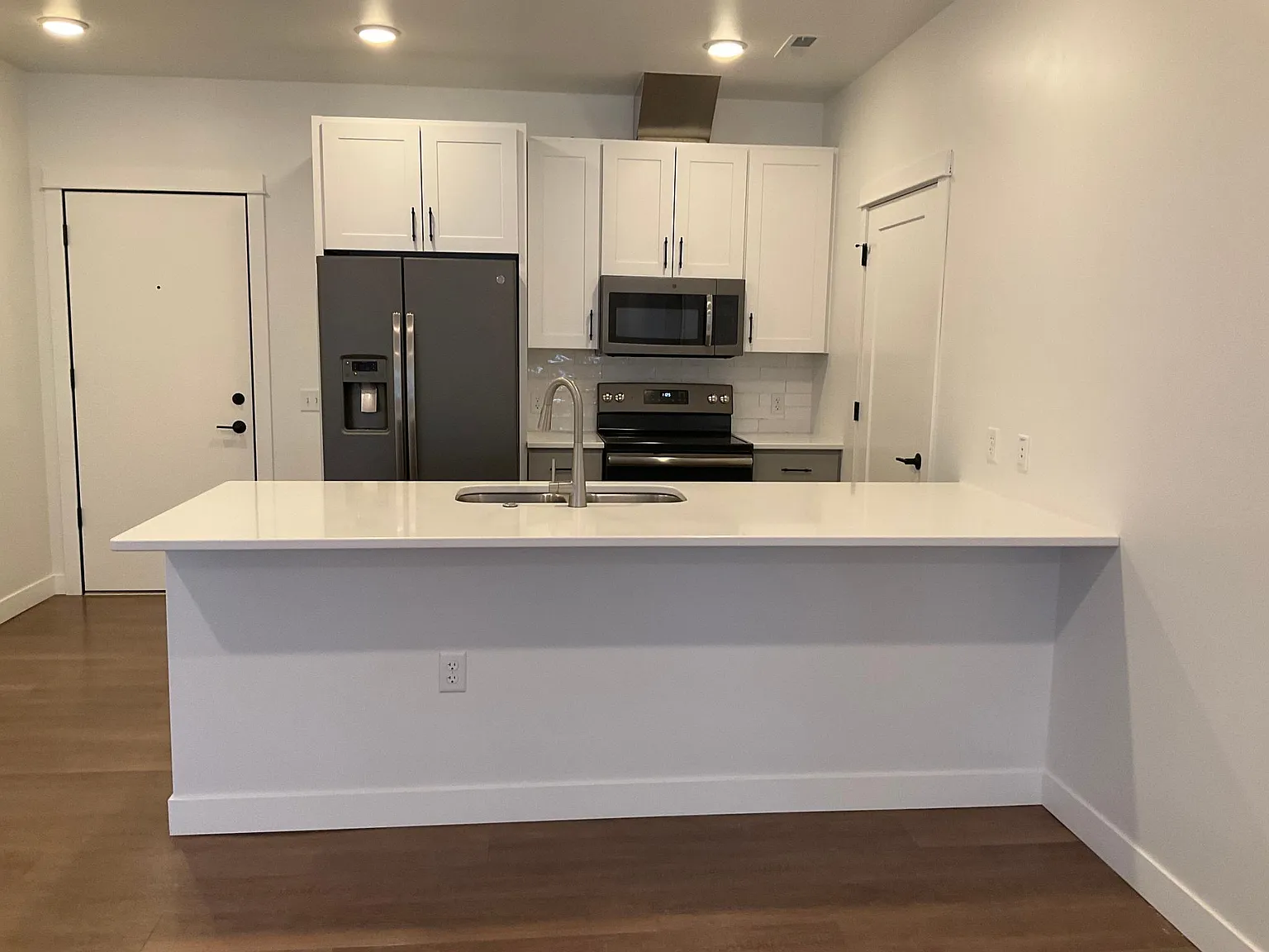 2 bed, 1136 sqft, $1,141 — Photo 3