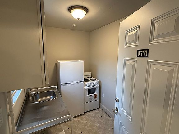 2nd image of 266 S Jackson St #310