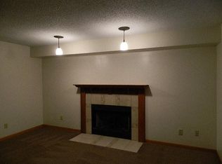 944 SW Kent Pl, Topeka, KS 66606