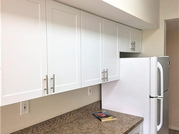 4th image of 220 SW 116th Avenue #15-307