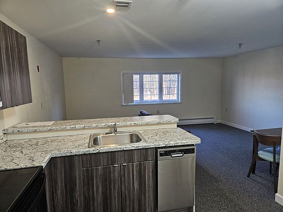 2nd image of 25125 Veterans Memorial Hwy #19
