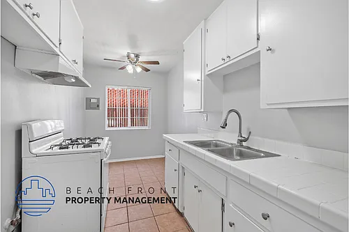 2135 Santa Fe Ave Photo 1