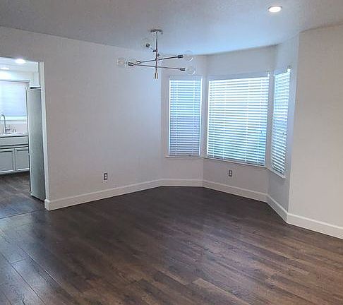5th image of 7604 Ambrose Way
