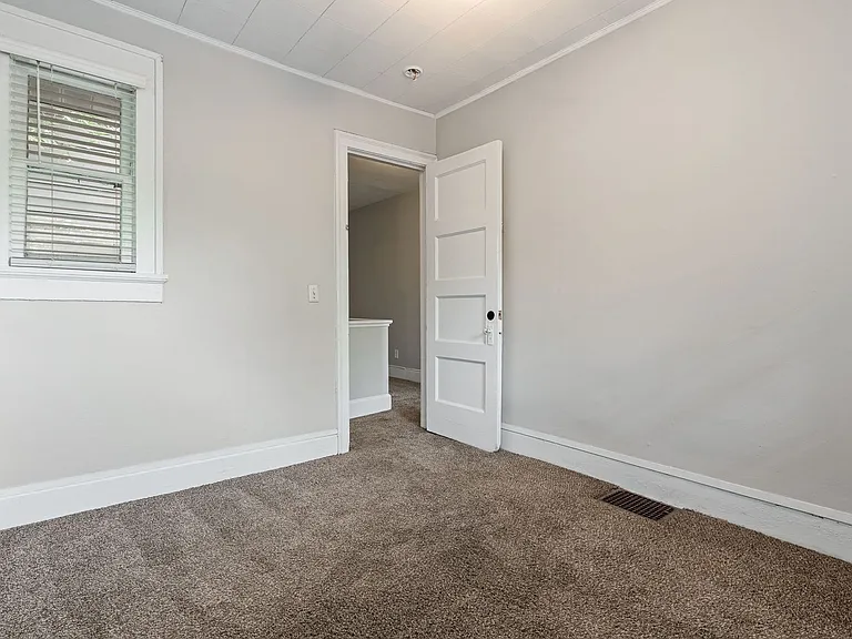 3 Bedroom / 2 Bathroom House in Glen Iris — Photo 19