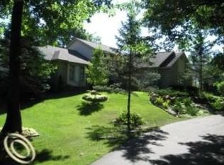 2660 Stanton Rd, Oxford, MI 48371