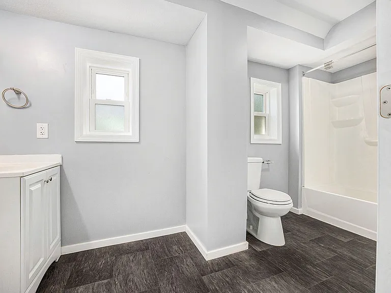 329 Ann St NE — Photo 14