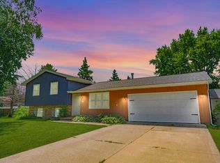 913 Harding St, Oregon, WI 53575