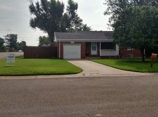 927 N Carlton Ave, Liberal, KS 67901