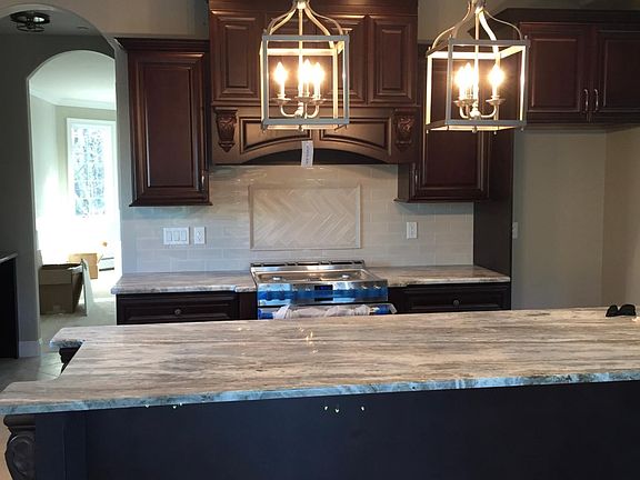 2nd image of 13 Holly Pl