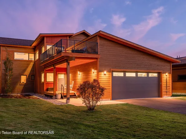 3044 Whitehouse Dr, Jackson, WY 83001