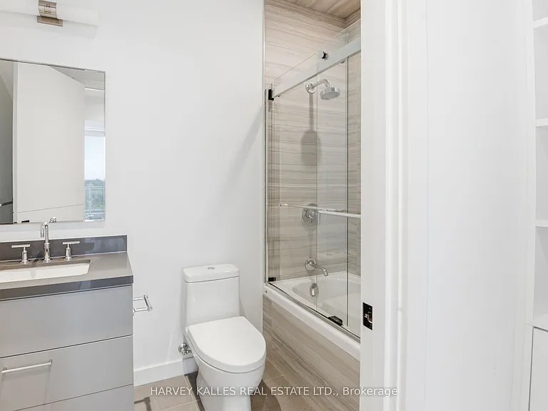 215 Lonsdale Rd #1602 — Photo 17