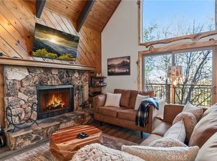 1452 Golden Rule Ln, Lake Arrowhead, CA 92352