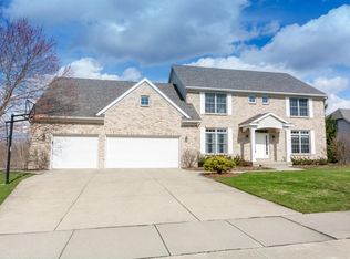 4865 E Meadows Ct SE, Grand Rapids, MI 49546