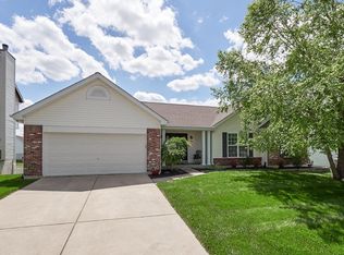 719 Autumn Glen Ln, Wentzville, MO 63385