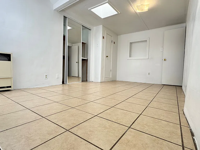 4910C Nicholas Pl — Photo 14