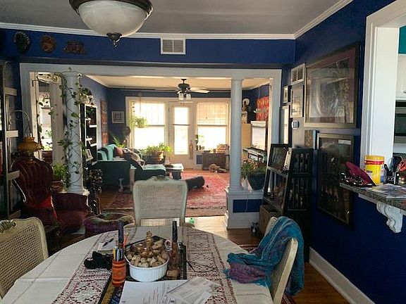 2nd image of 406 E 43rd St